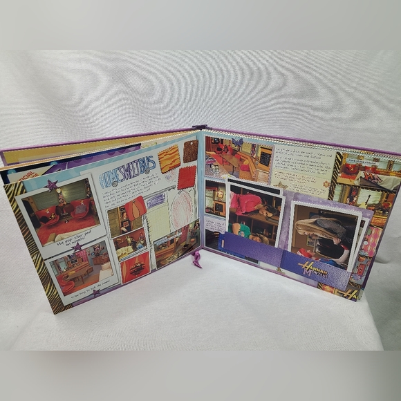 Hannah Montana backstage pass hardcover book - Picture 3 of 4